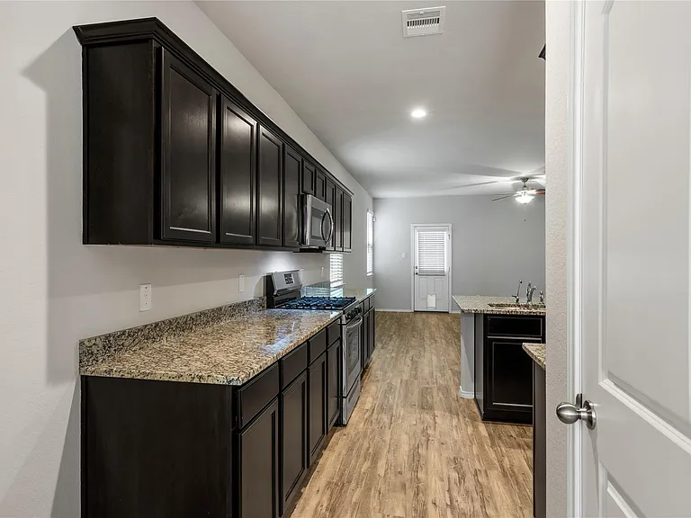 7035 Bonaire Vista Ln — Photo 13