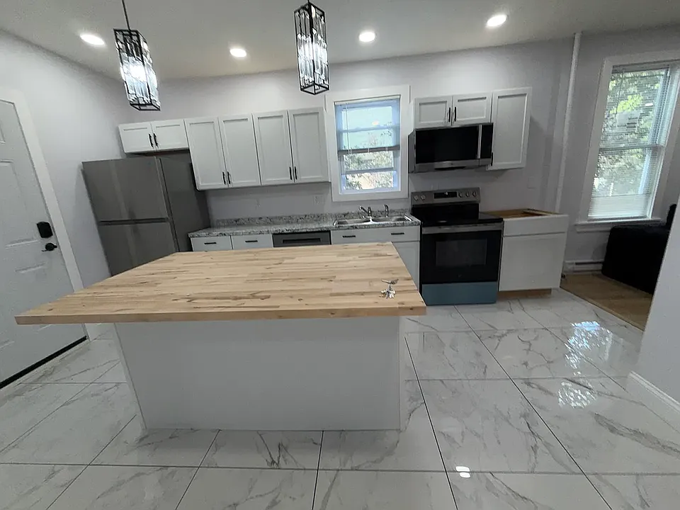 25 Clarke St #2