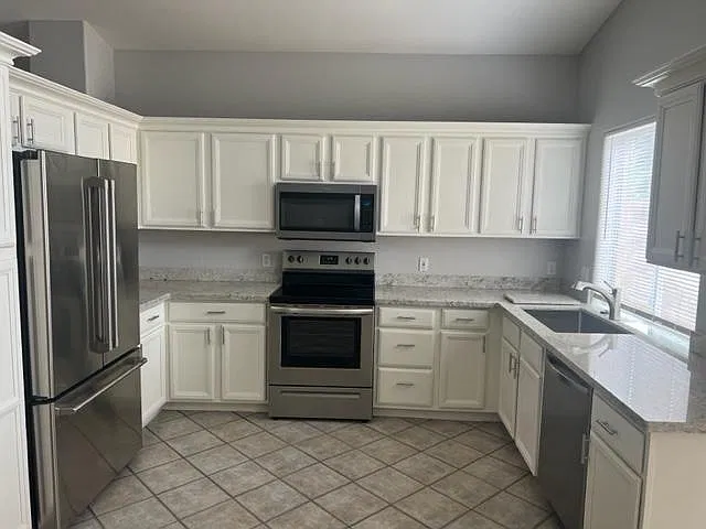 3 bed, 1488 sqft, $2,300 — Photo 2