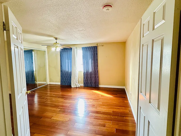 52 Moffatt Ave — Photo 38