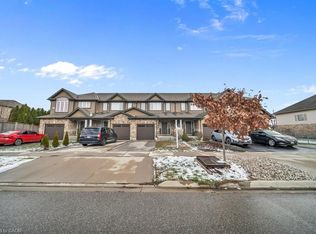 129 Templewood Dr, Kitchener, ON N2R 1Y4