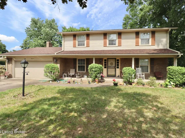 8907 Lakeridge Dr, Louisville, KY 40272