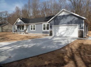 6594 Hancock Rd, Montague, MI 49437
