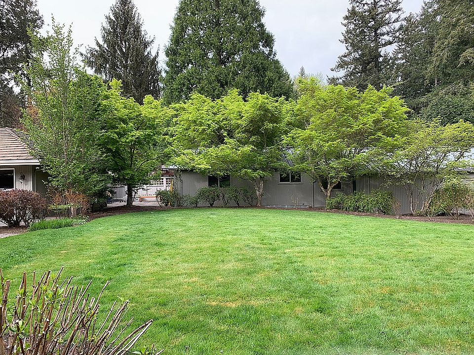 1st image of 2029 E Beaver Lake Dr SE