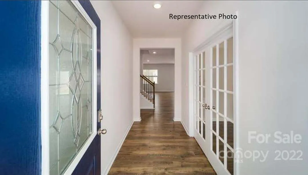 Building Photo - 4014 Village Blvd