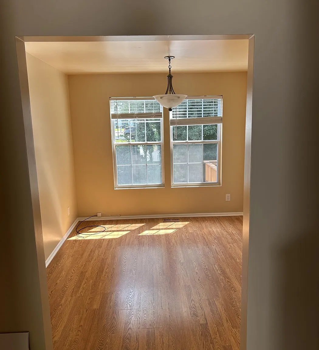 2 bed, 2.5 bath, 2068 sqft, $2,500 — Photo 4