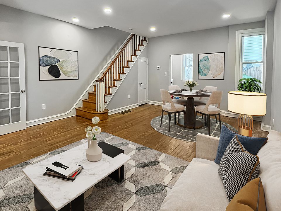 Living Room (Virtually Staged)
