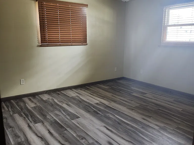 31 Woodmere Ct — Photo 10