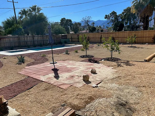 4 bed, 1410 sqft, $4,495 — Photo 2