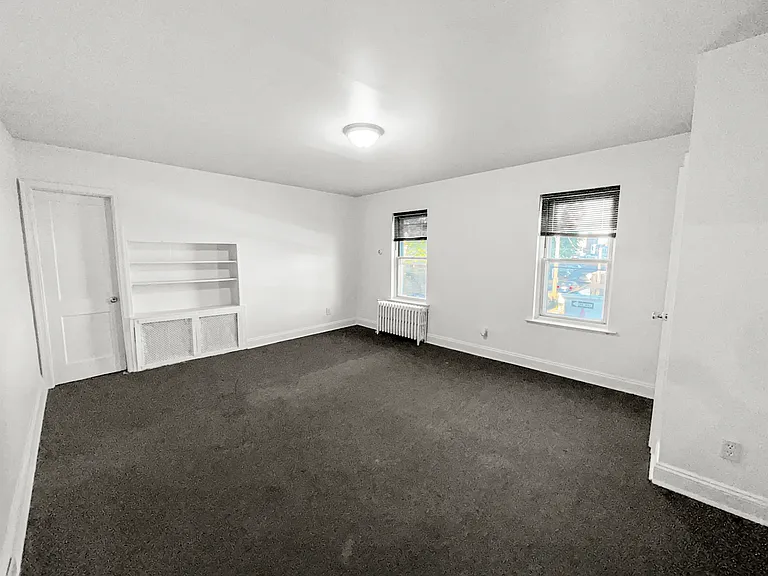 352 N Gross St #2 — Photo 5