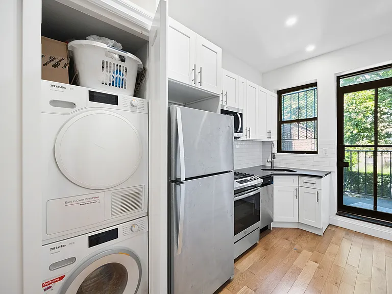 521 Decatur St #2D — Photo 3