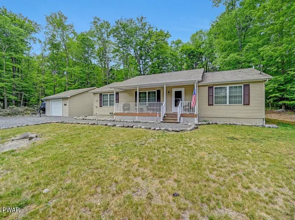 116 Hillcrest Dr, Dingmans Ferry, PA 18426