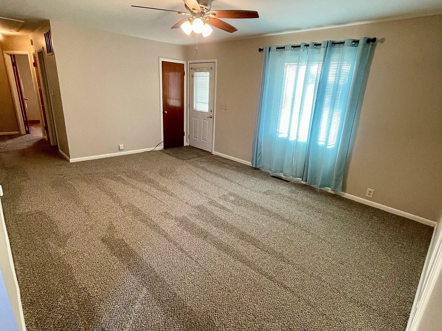 1011 Pine St — Photo 4