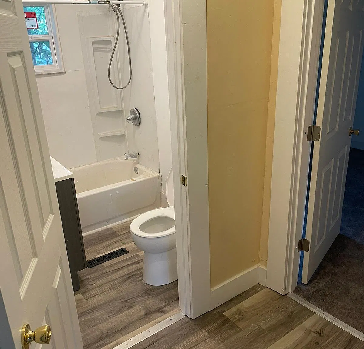 4 bed, 1200 sqft, $1,300 — Photo 4