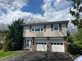 28 1st St APT A, New Providence, NJ 07974