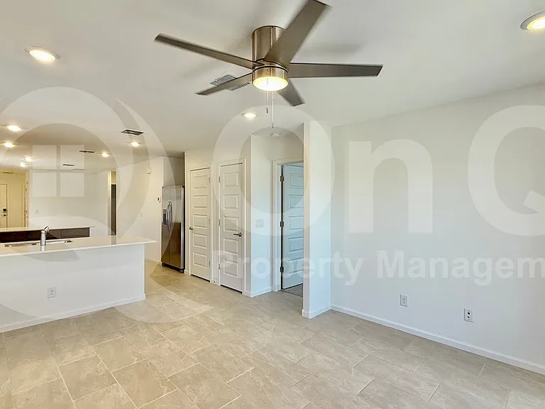 17408 N Del Mar Ave — Photo 6
