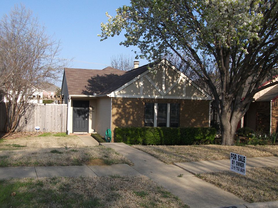1st image of 307 Teakwood Ln