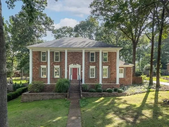 2608 Holly Spring Dr, Germantown, TN 38138