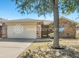 8117 Hennessey Trl, Fort Worth, TX 76131