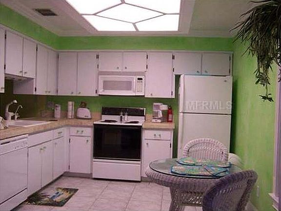 5th image of 2871 Trailwood Dr