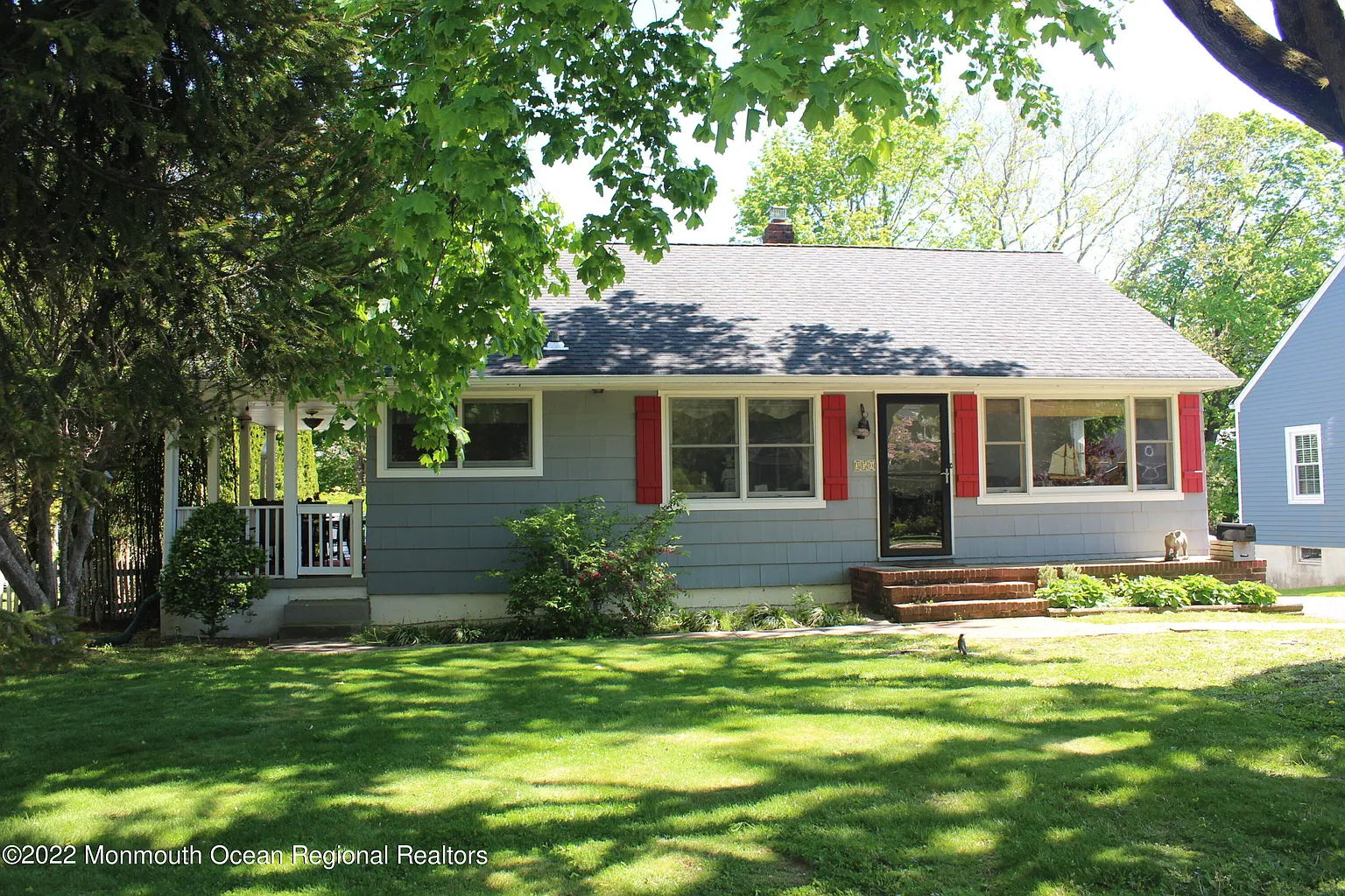 350 Branch Ave photo 1