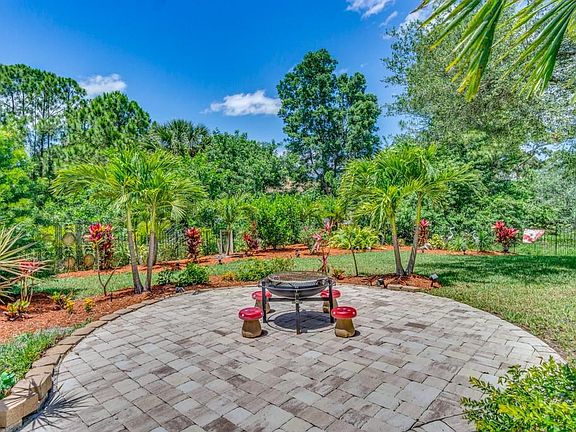5th image of 2327 Dongola St