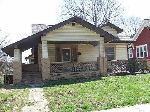 1st image of 2718 E 5th Ave
