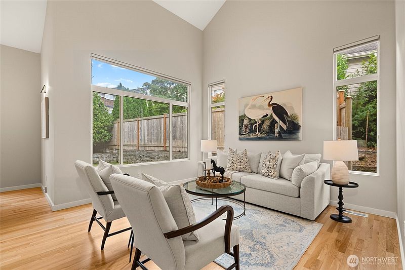 3rd image of 4018 249th Avenue SE