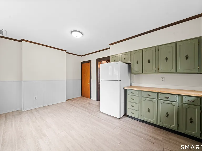 44 Bigelow Ave — Photo 18
