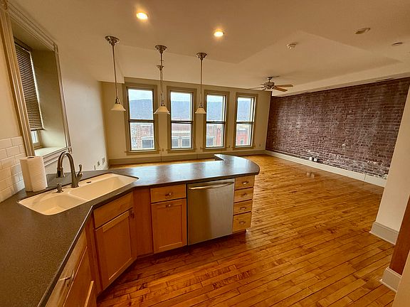 3rd image of 72 E Market St APT 401