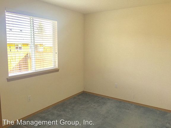 5th image of 7613 NE 152nd Ct