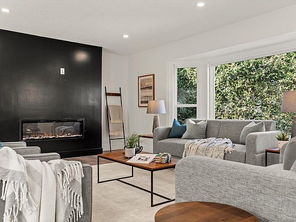 4th image of 6425 Swanson St