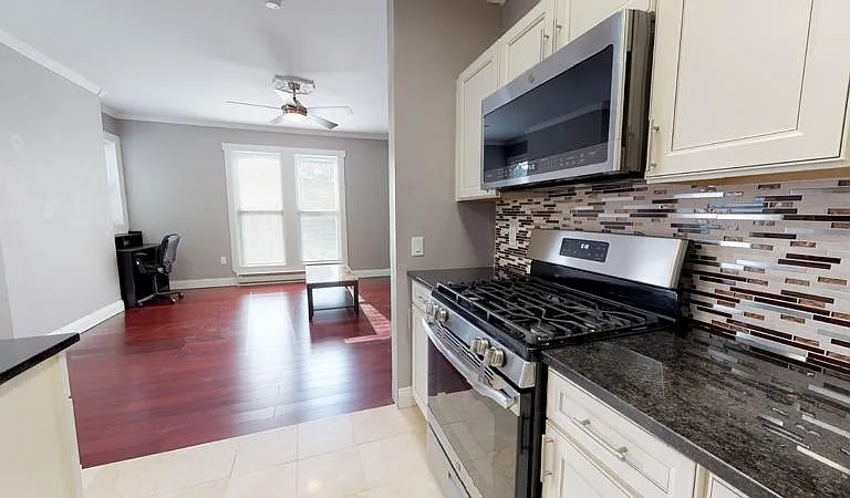 315 S Beech St #6 — Photo 8