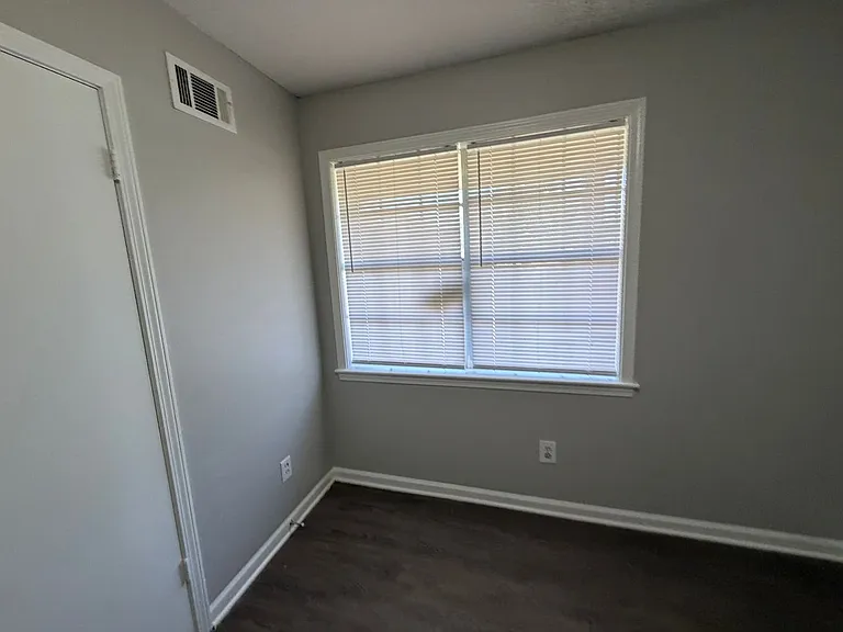 6273 Tulane Rd — Photo 36