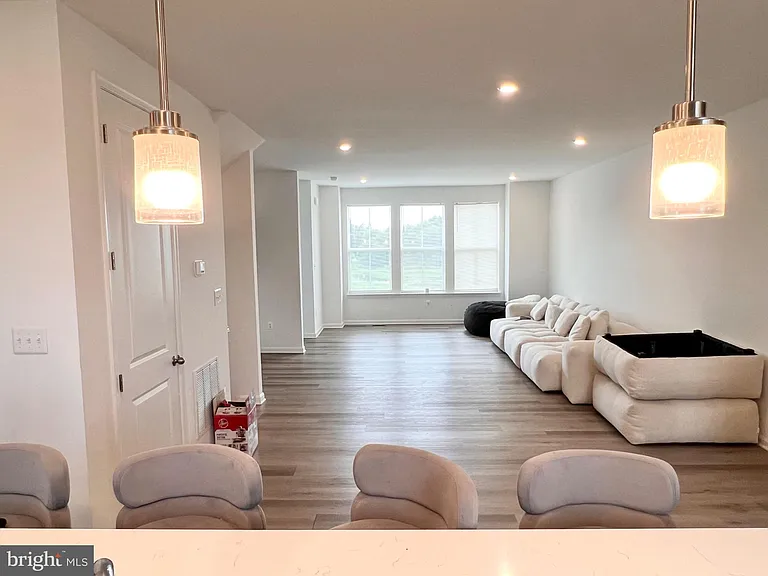 357 Andrew Ct — Photo 20