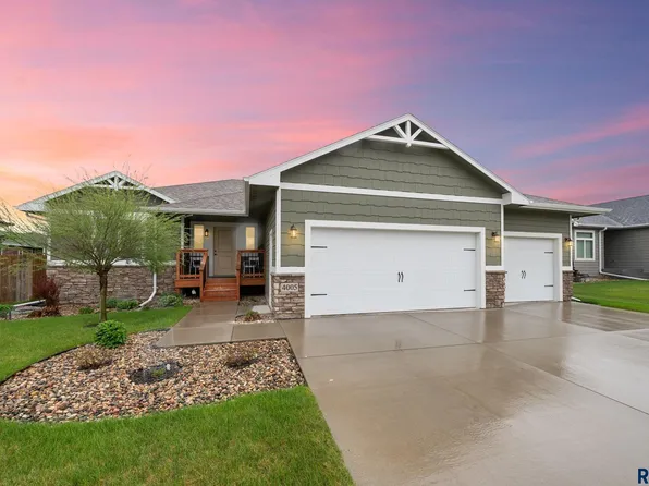 4005 S Home Plate Ave, Sioux Falls, SD 57110