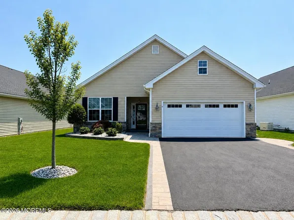 9 Emerald Road, New Egypt, NJ 08533