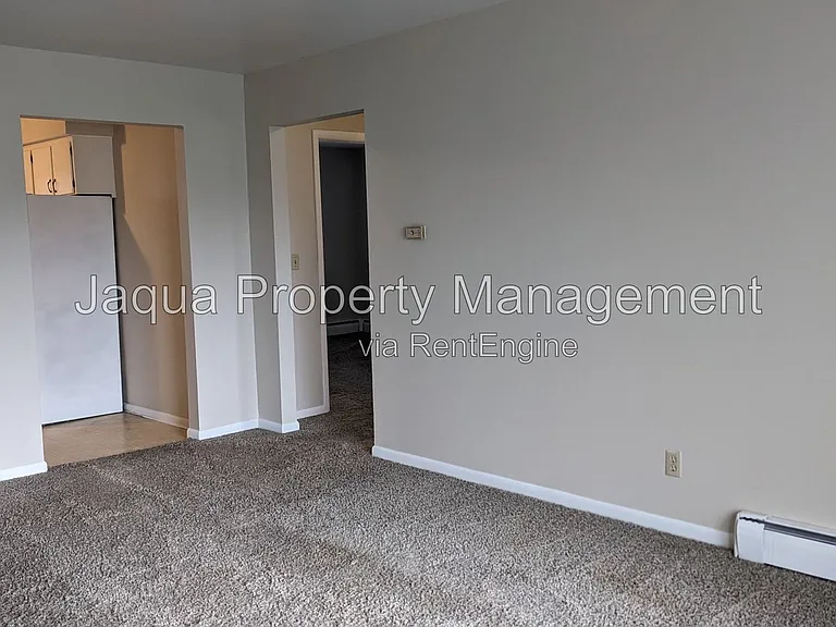 2135 Cambridge Dr #2-D — Photo 2