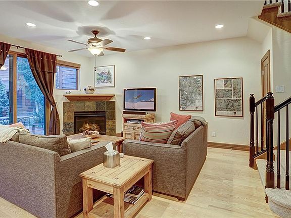 4th image of 24 Linden Ln #24