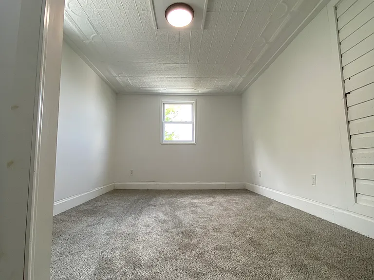 2602 Burham St — Photo 13