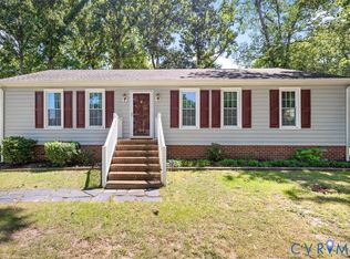 9907 Indian Point Rd, North Chesterfield, VA 23237