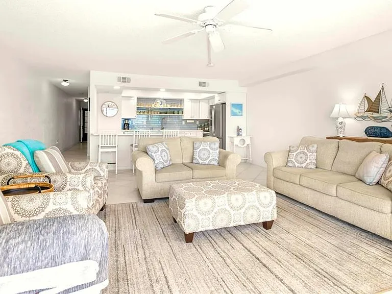 1848 Shore Dr S #402 — Photo 7