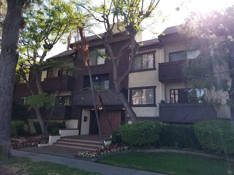 1st image of 4629 Coldwater Canyon Ave #106