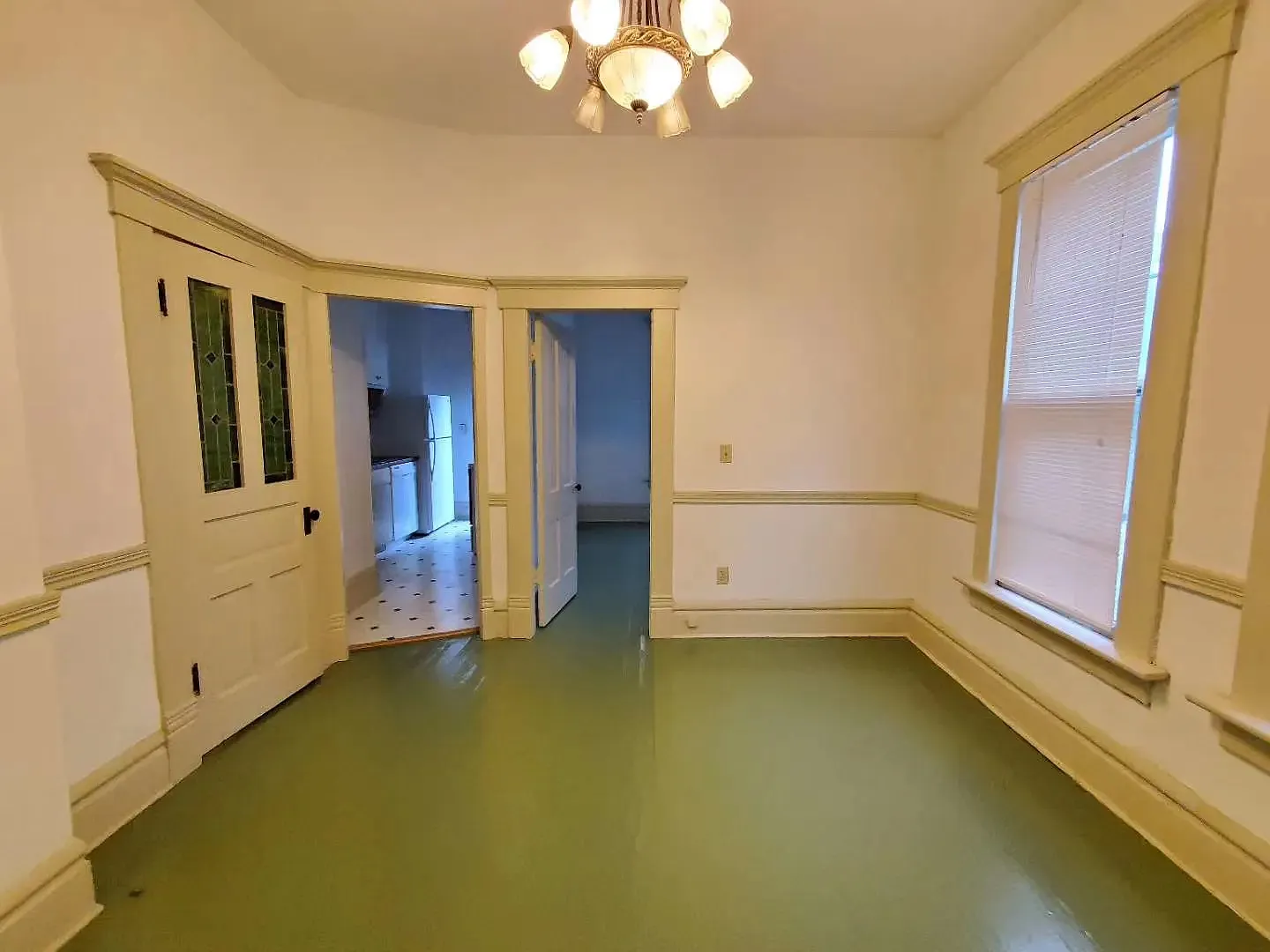 2 bed, 700 sqft, $1,100 — Photo 4