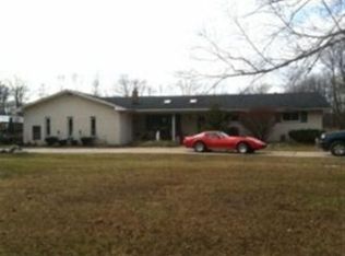 2070 Arlington Rd, Columbus, MI 48063