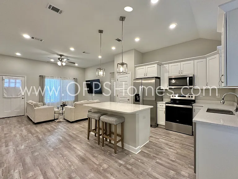188 Park Ln — Photo 9
