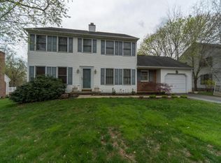 18 Quarry Dr, Millersville, PA 17551