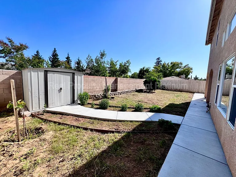 5460 W Ashcroft Ave — Photo 13