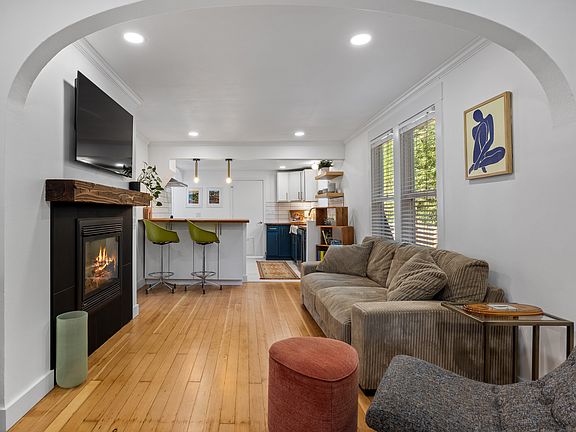 4th image of 3509 N 7th St #1