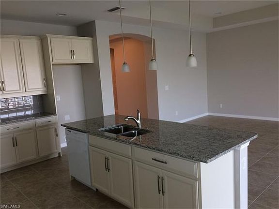 4th image of 3024 Sunset Pointe Cir
